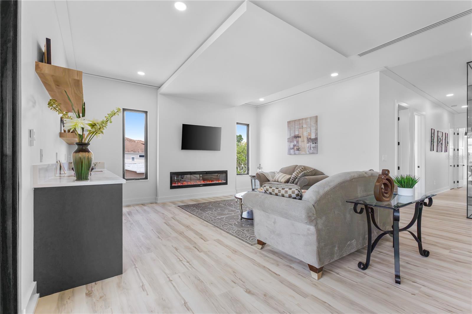 SHORE ACRES EDGEWATER SEC - Residential