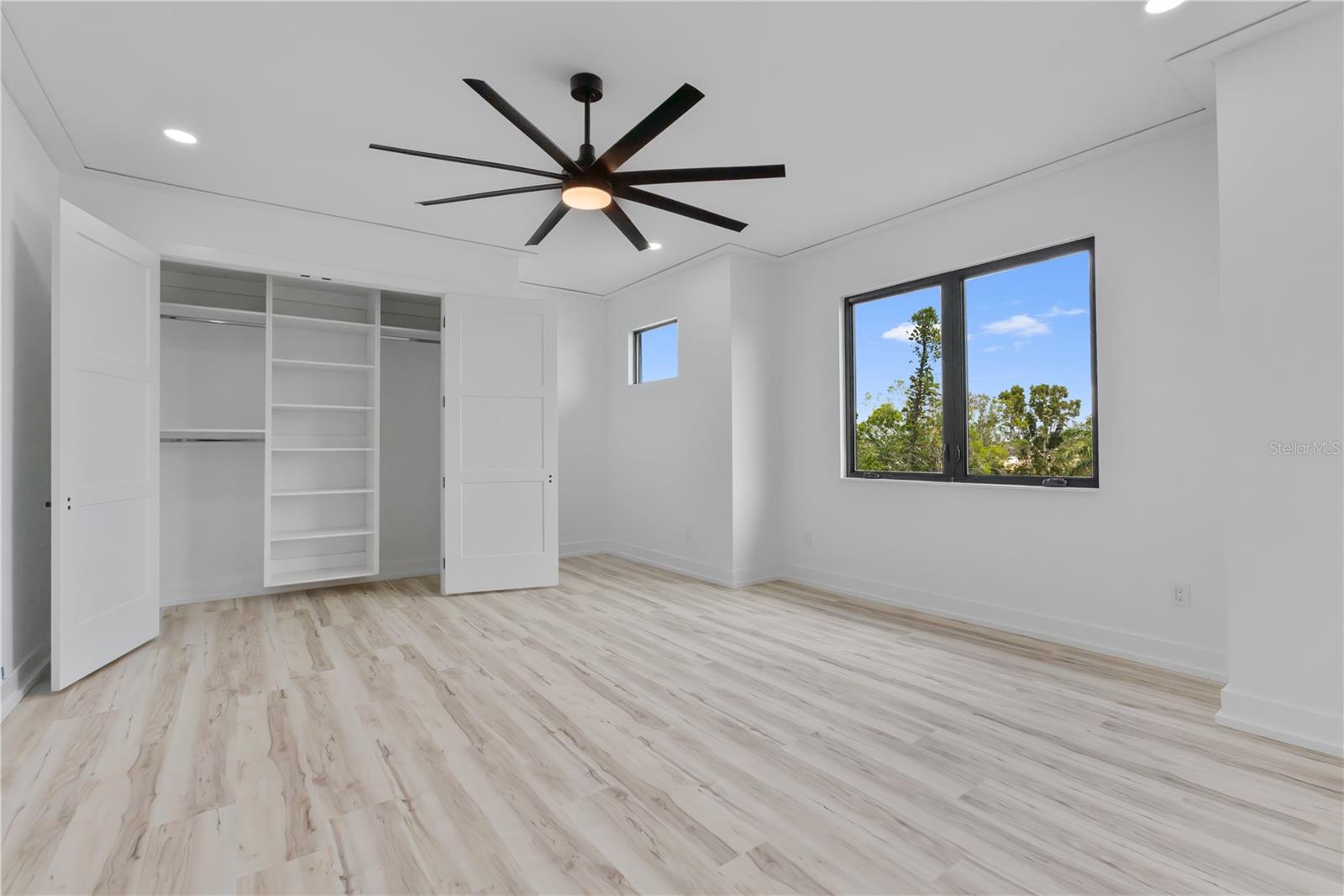 SHORE ACRES EDGEWATER SEC - Residential