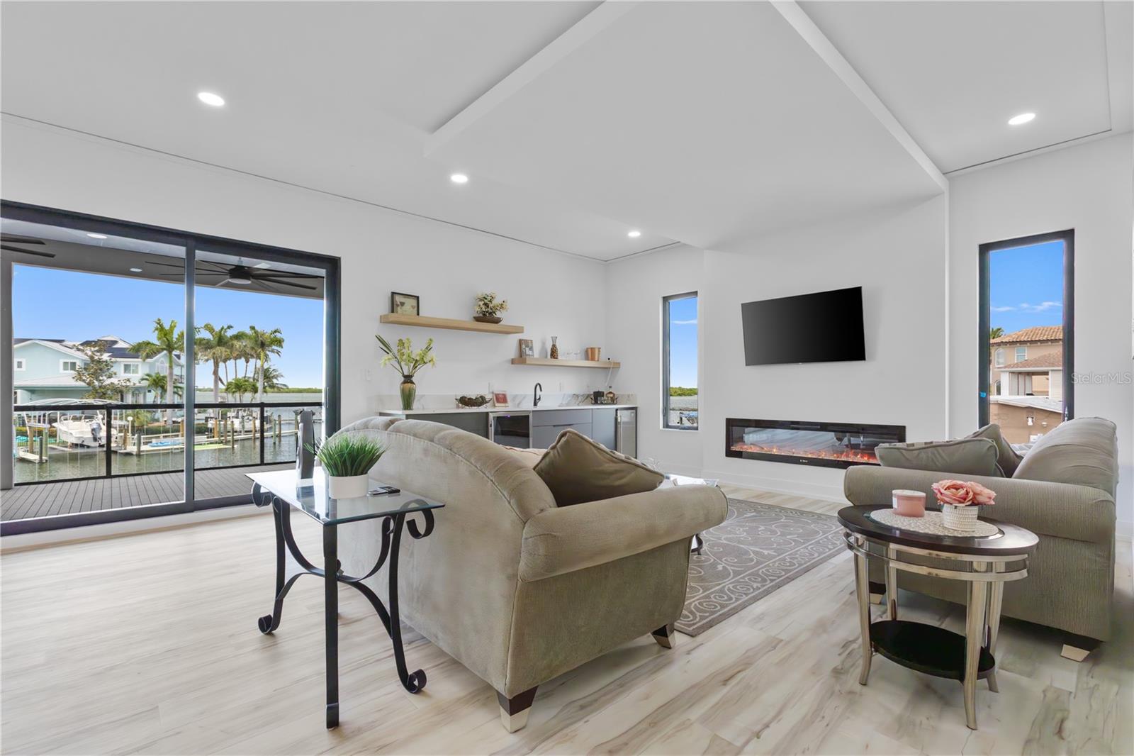 SHORE ACRES EDGEWATER SEC - Residential