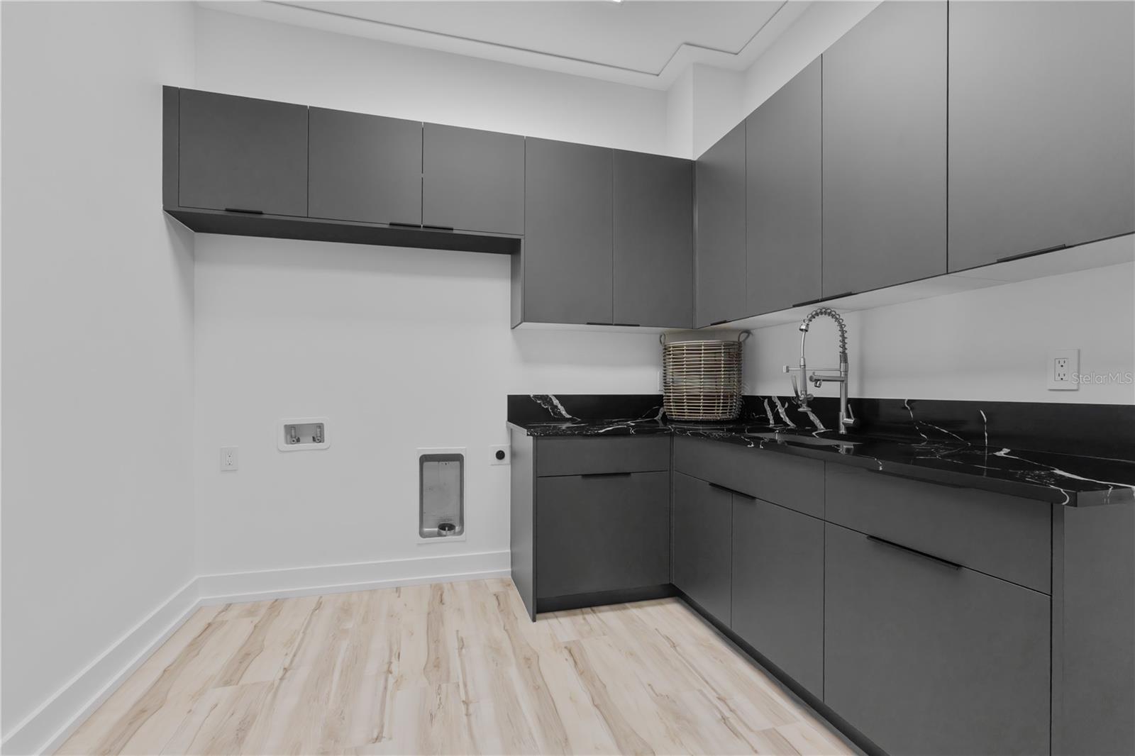 SHORE ACRES EDGEWATER SEC - Residential