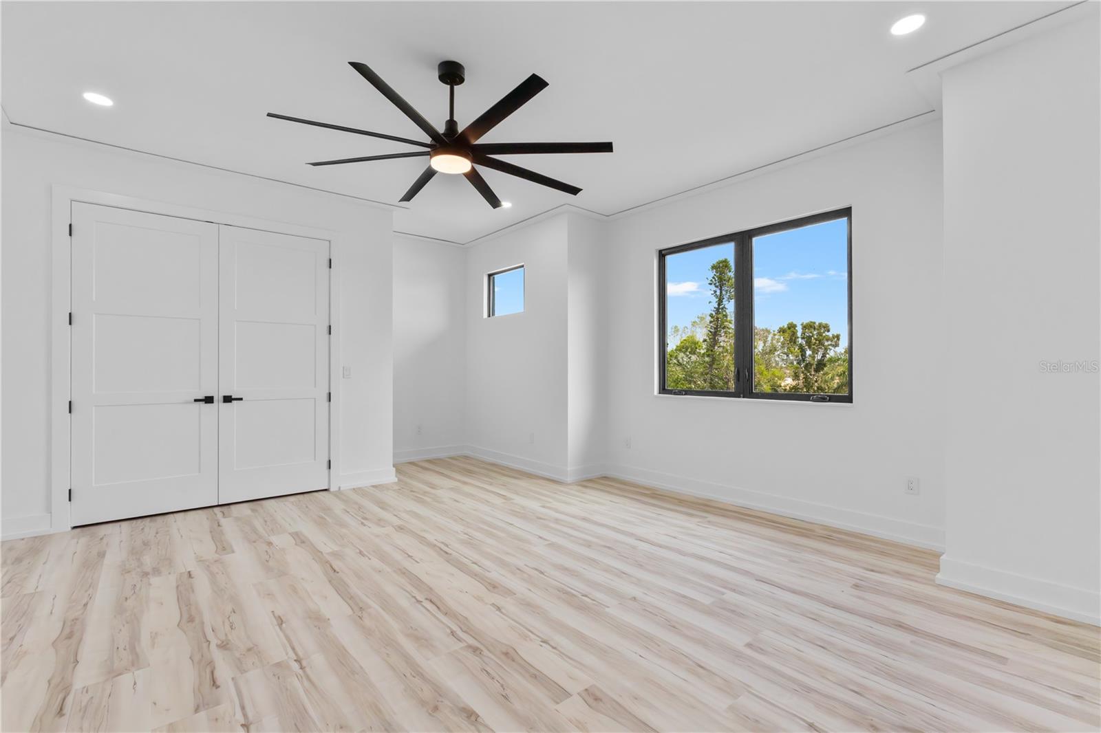 SHORE ACRES EDGEWATER SEC - Residential