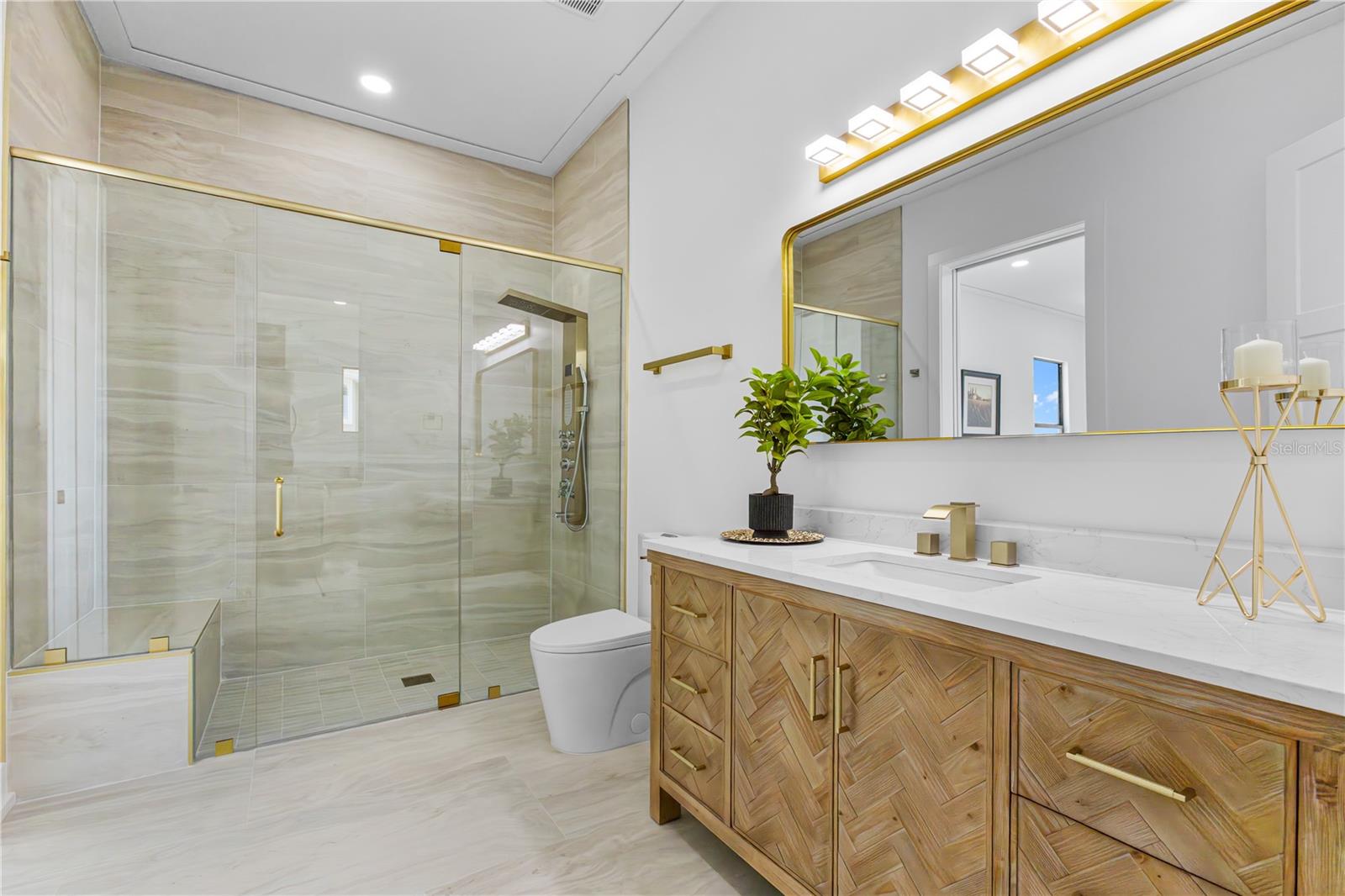 SHORE ACRES EDGEWATER SEC - Residential