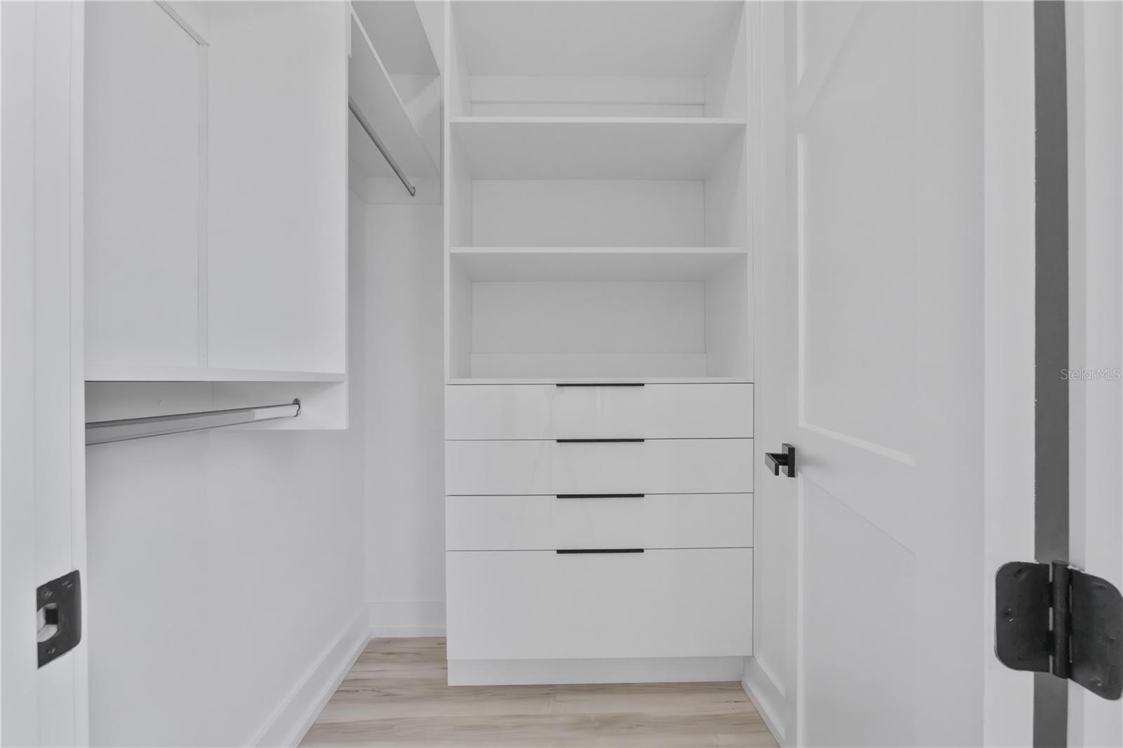 SHORE ACRES EDGEWATER SEC - Residential