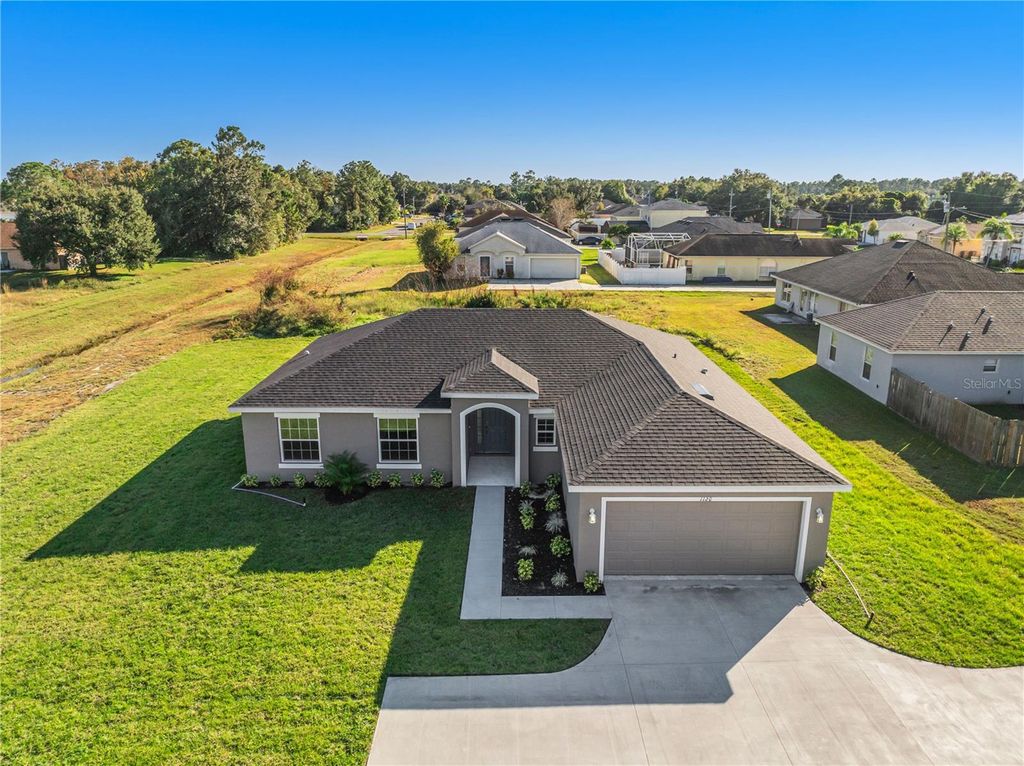 Photo of 1120 Chesterfield Ct, Kissimmee, FL 34758 (MLS # S5138603)