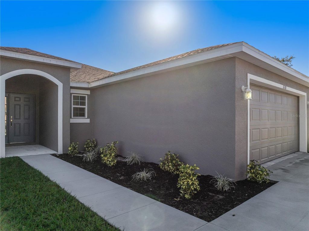 Photo of 1120 Chesterfield Ct, Kissimmee, FL 34758 (MLS # S5138603)