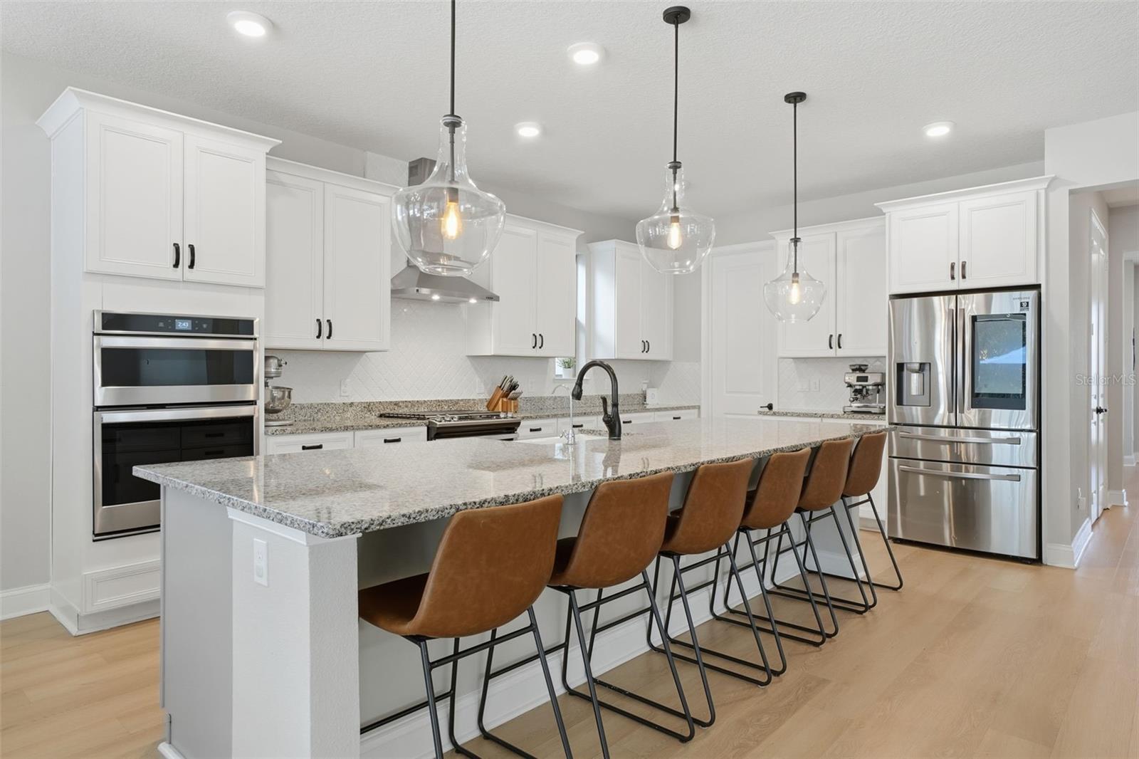 9392 JUNIPER MOSS CIRCLE