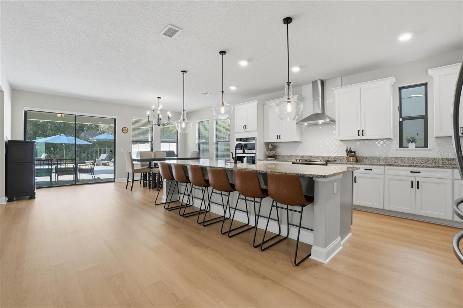 9392 JUNIPER MOSS CIRCLE