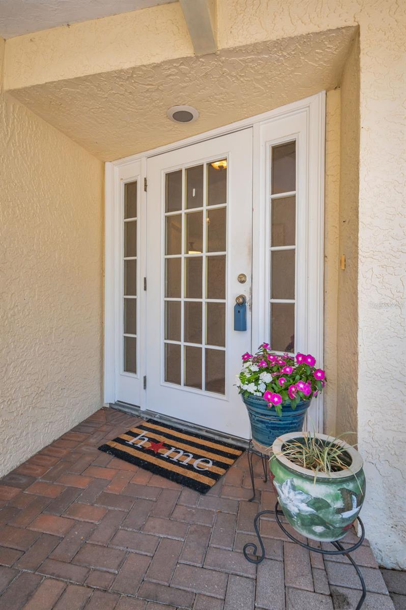 WESTLAKE VILLAGE - Residential
