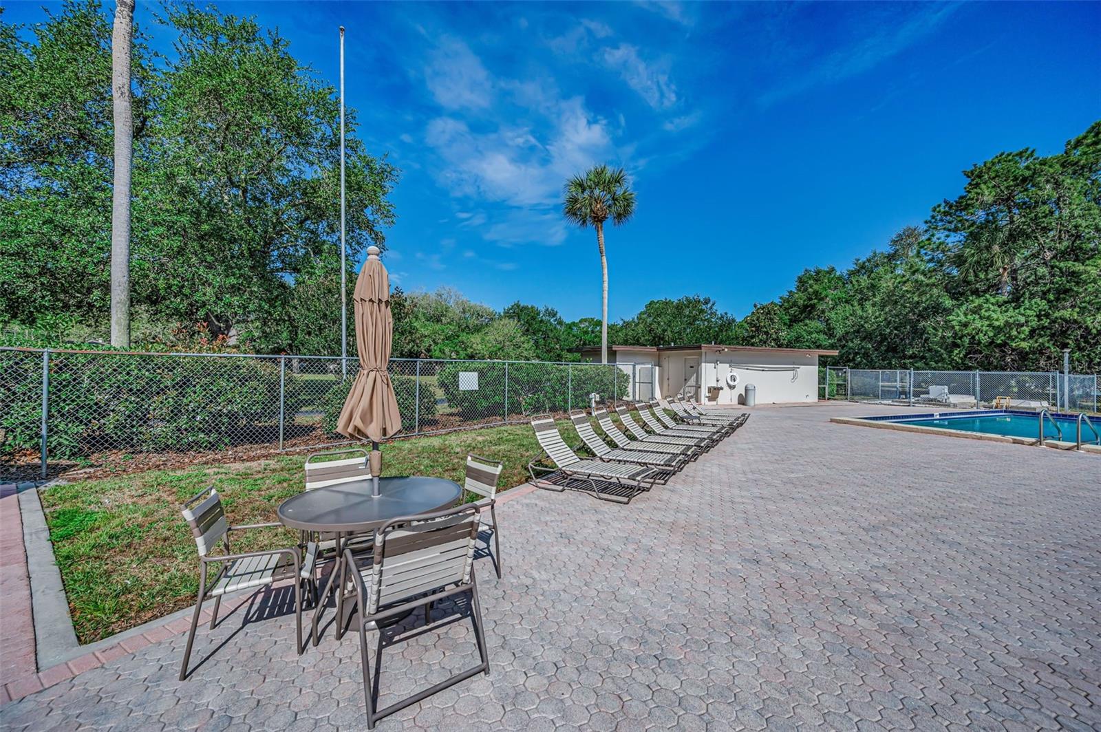 WESTLAKE VILLAGE - Residential