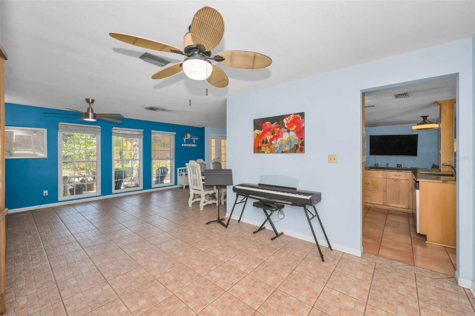WESTLAKE VILLAGE - Residential