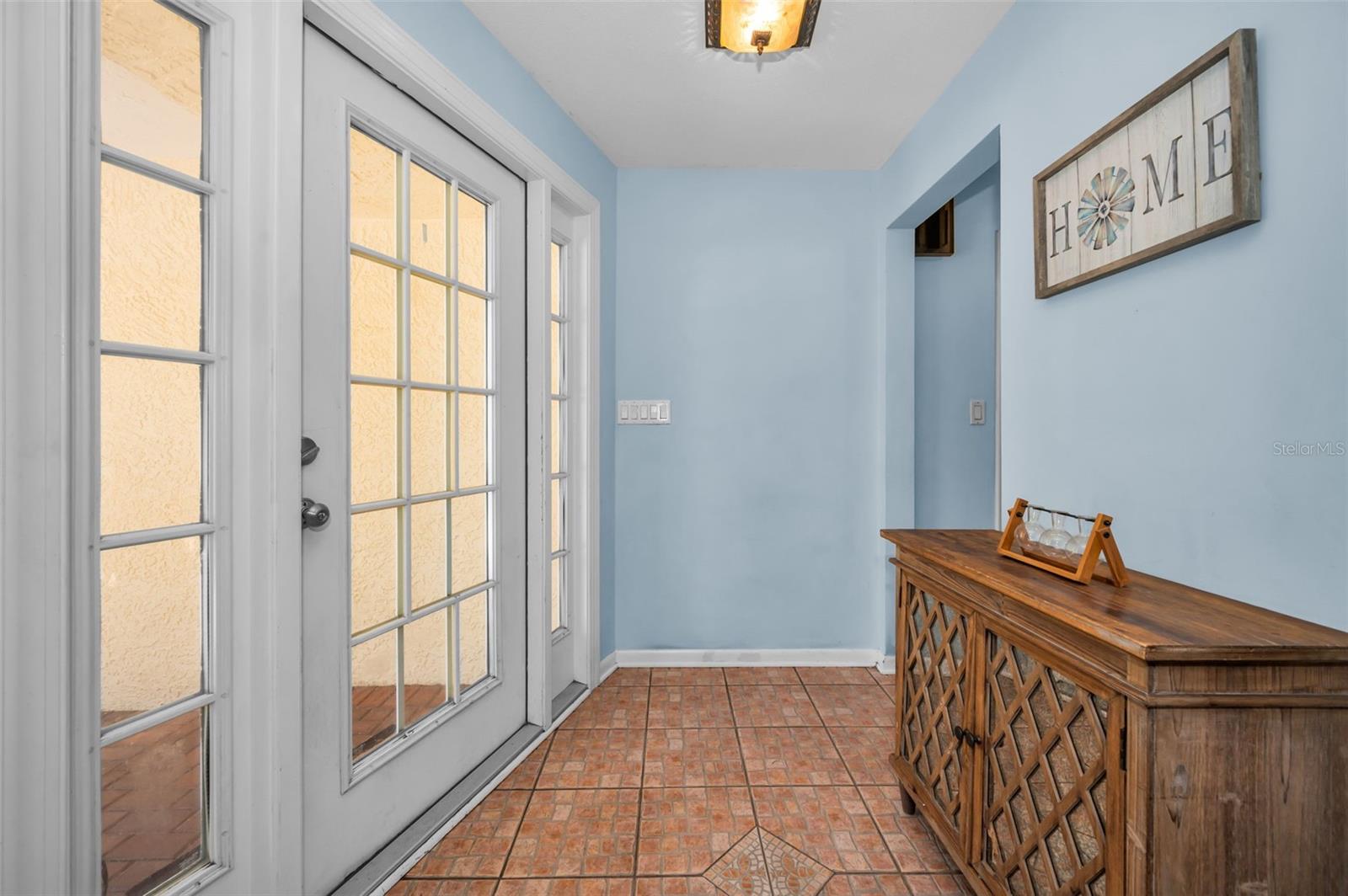 WESTLAKE VILLAGE - Residential