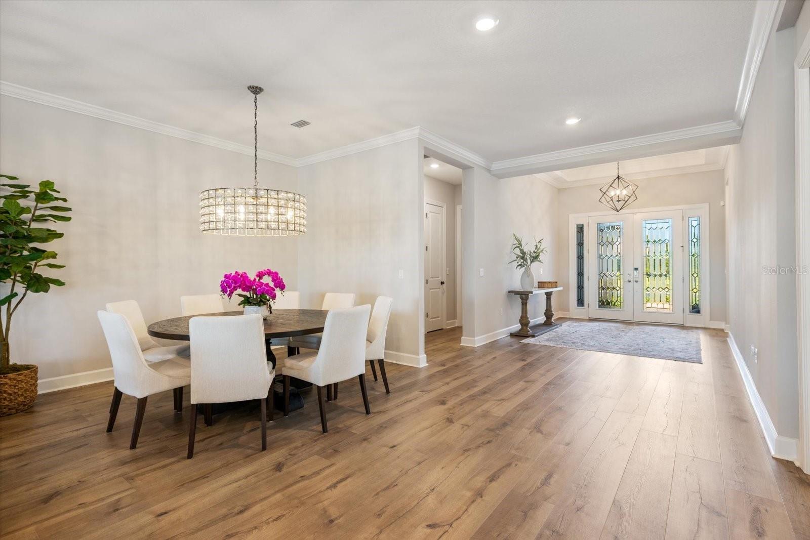 AZARIO ESPLANADE PH V - Residential