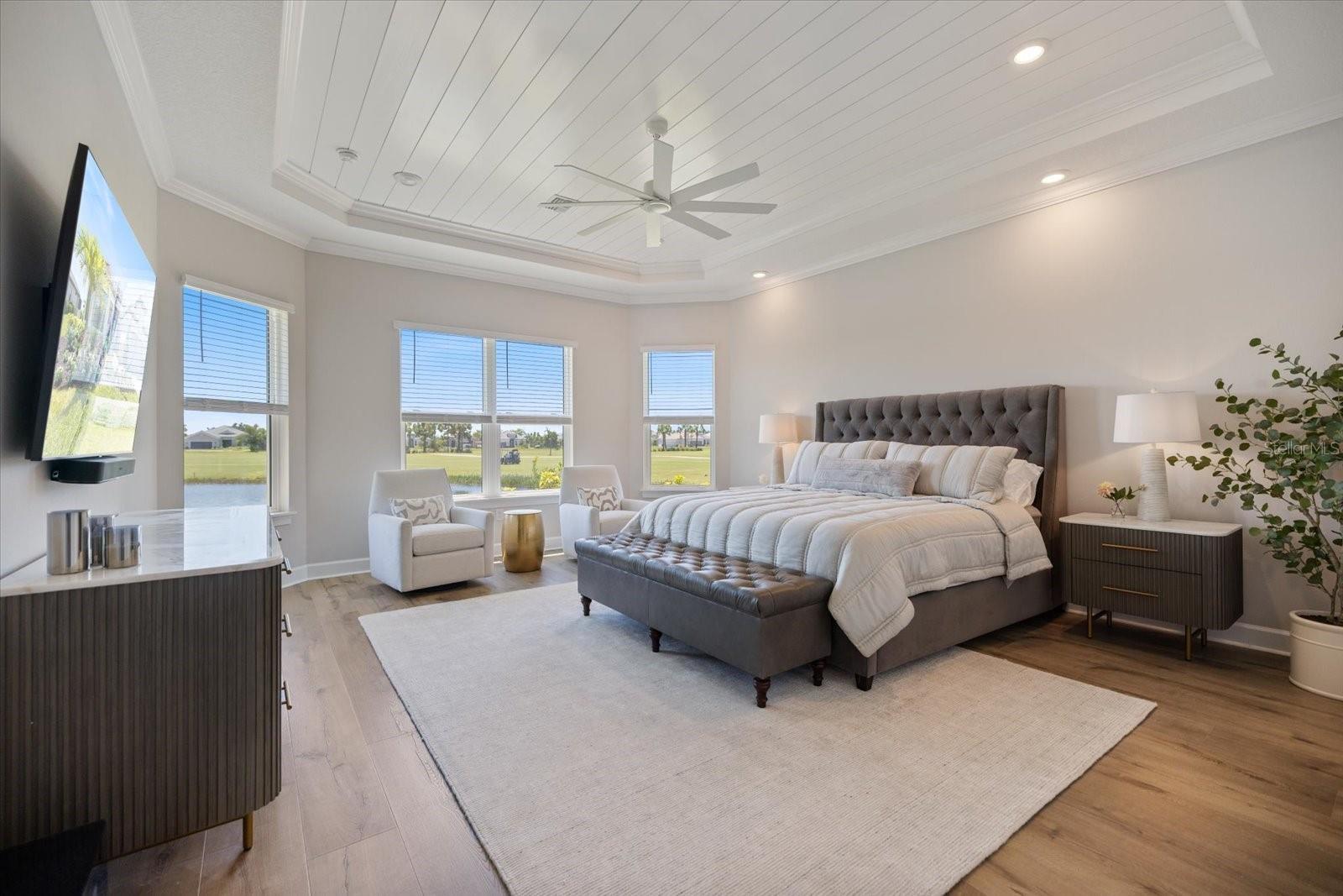 AZARIO ESPLANADE PH V - Residential