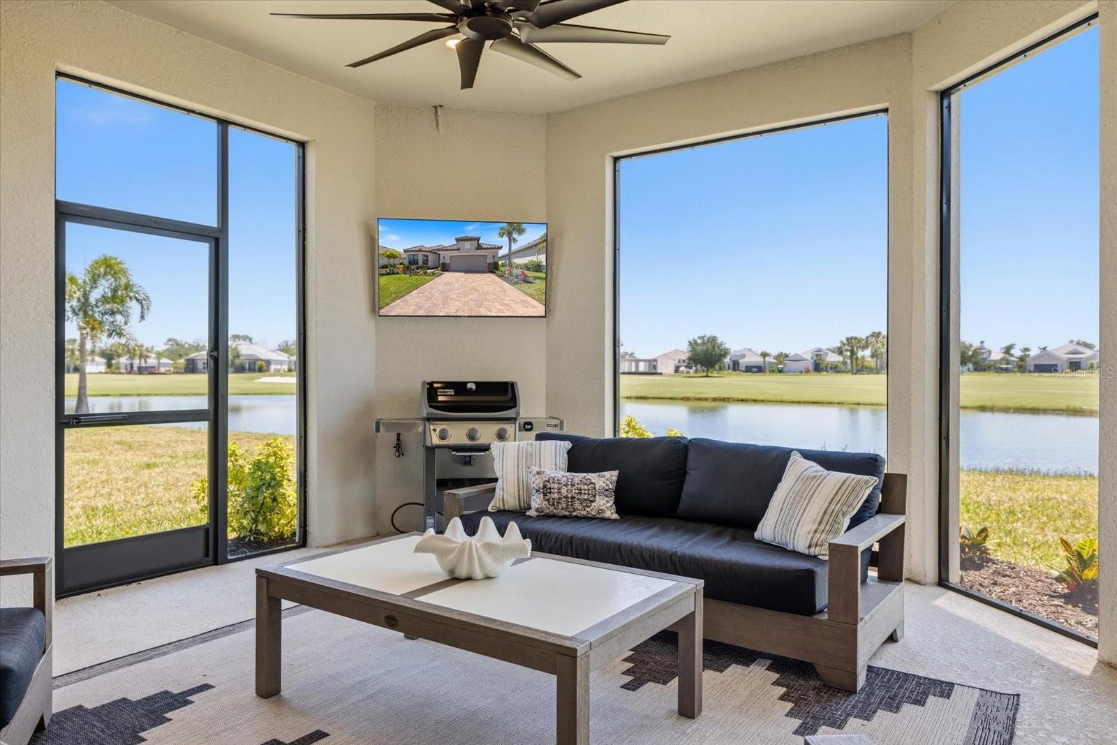 AZARIO ESPLANADE PH V - Residential