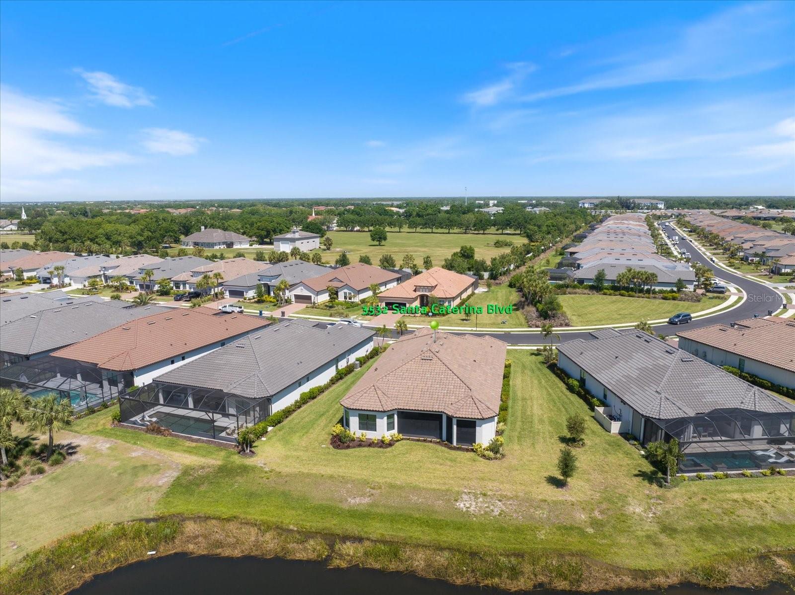 AZARIO ESPLANADE PH V - Residential