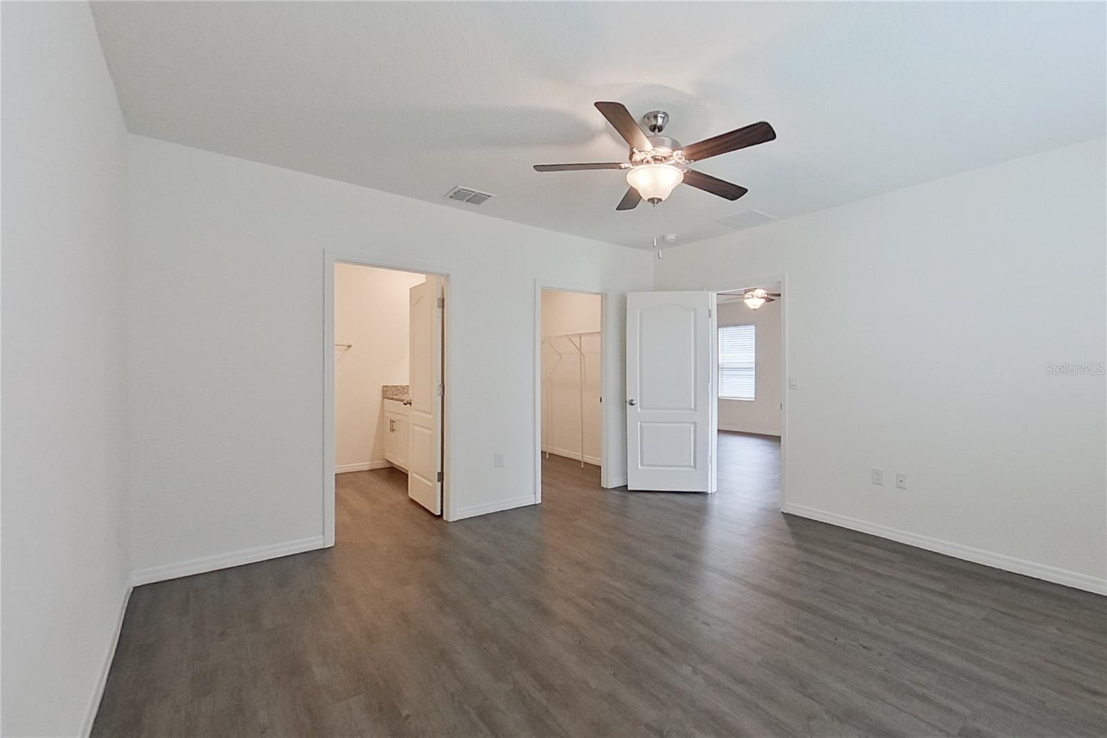 LAKE GRIFFIN RESERVE - Residential Lease