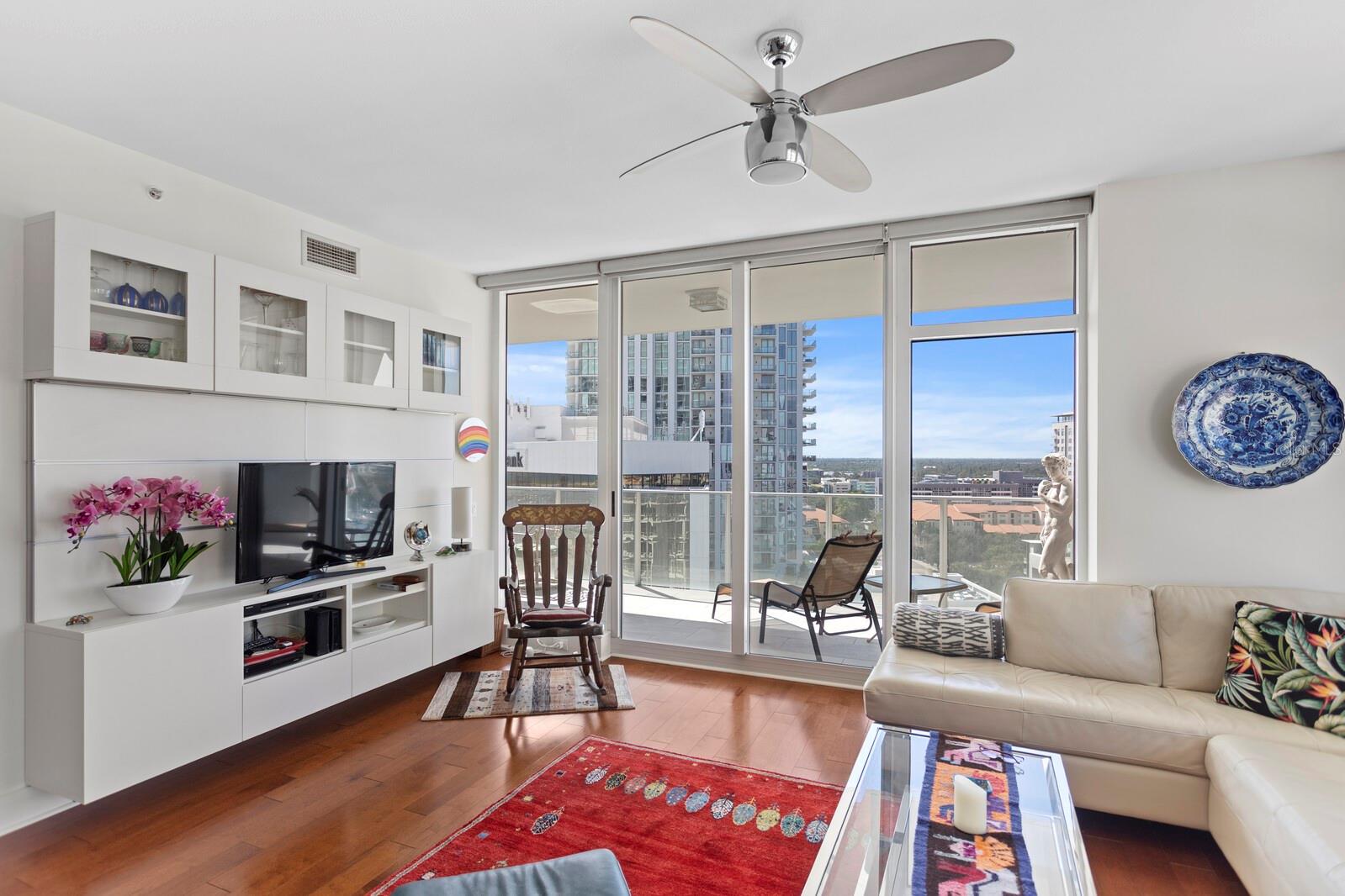 SIGNATURE PLACE CONDO - Residential