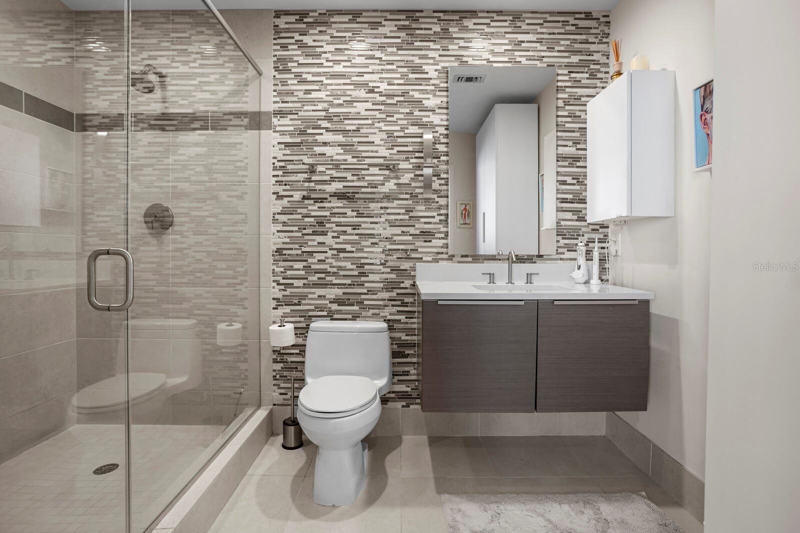 SIGNATURE PLACE CONDO - Residential
