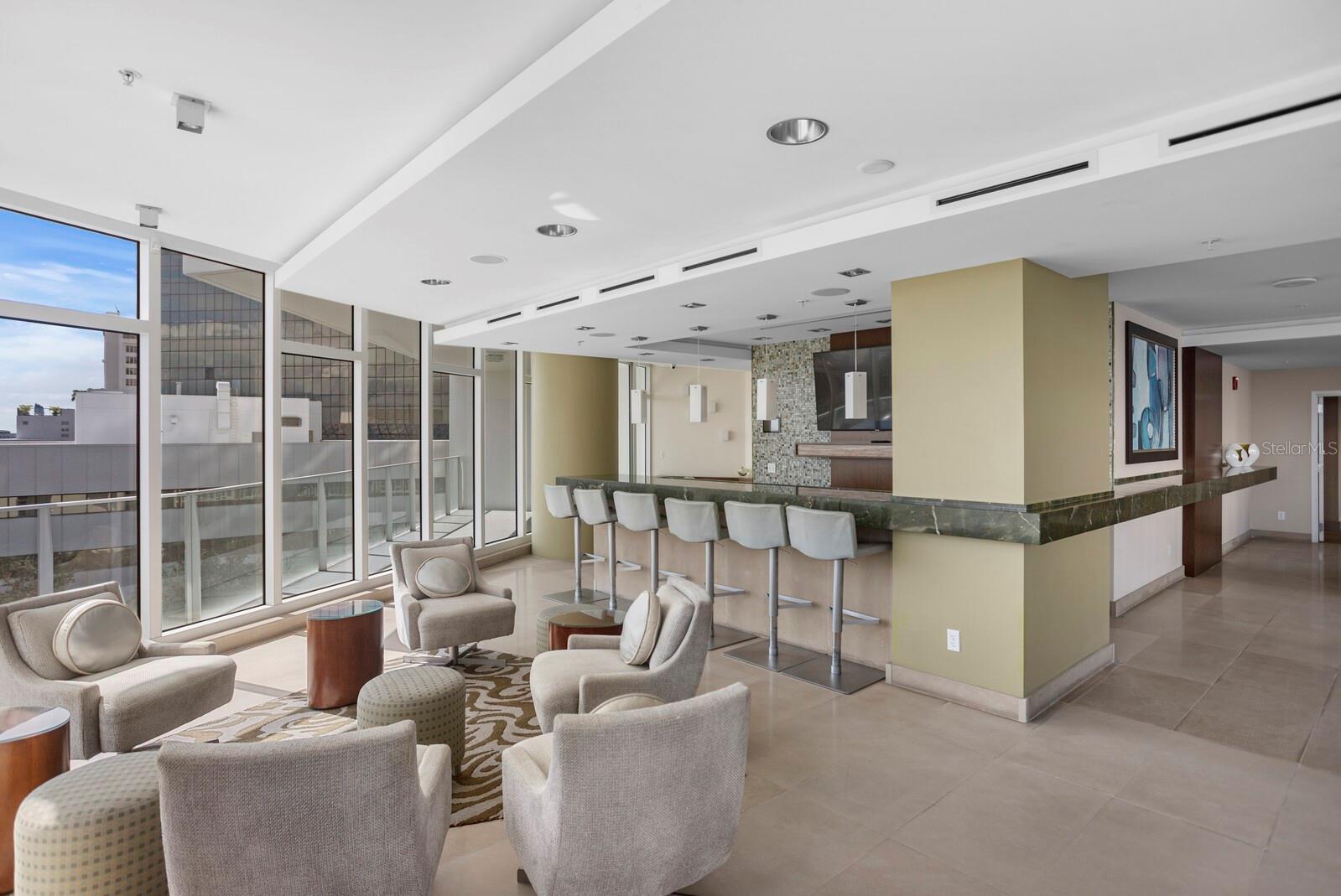 SIGNATURE PLACE CONDO - Residential