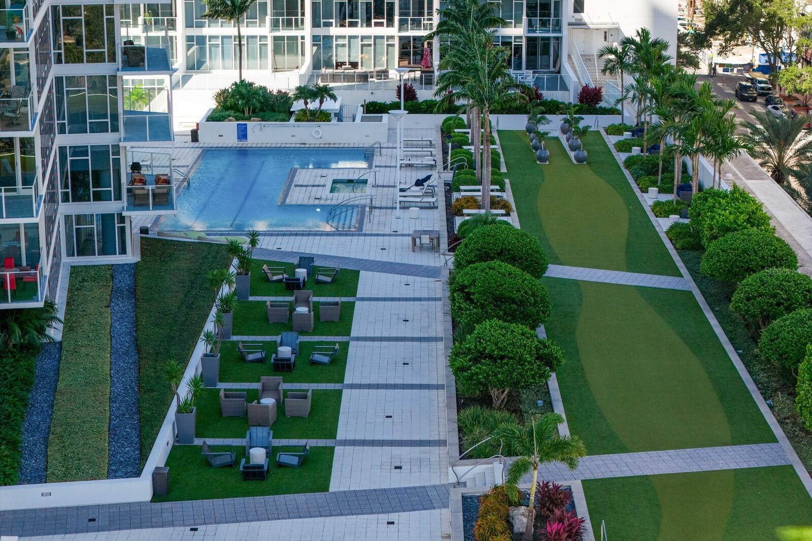 SIGNATURE PLACE CONDO - Residential