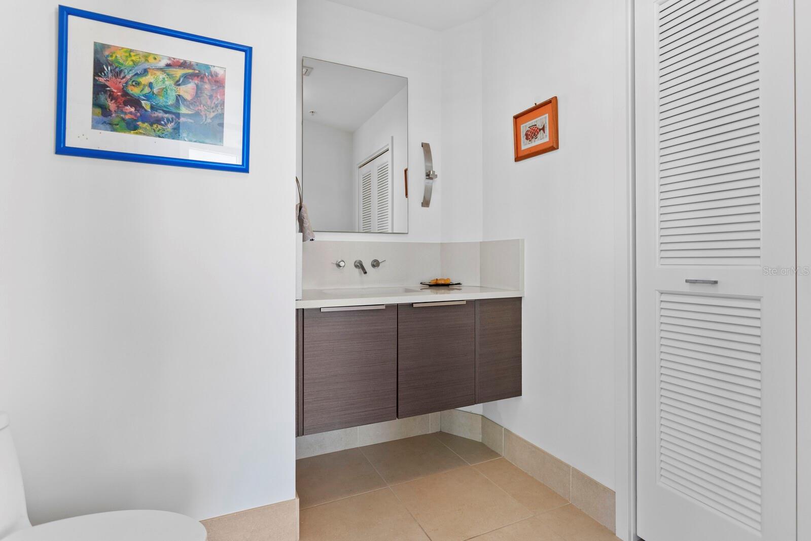 SIGNATURE PLACE CONDO - Residential