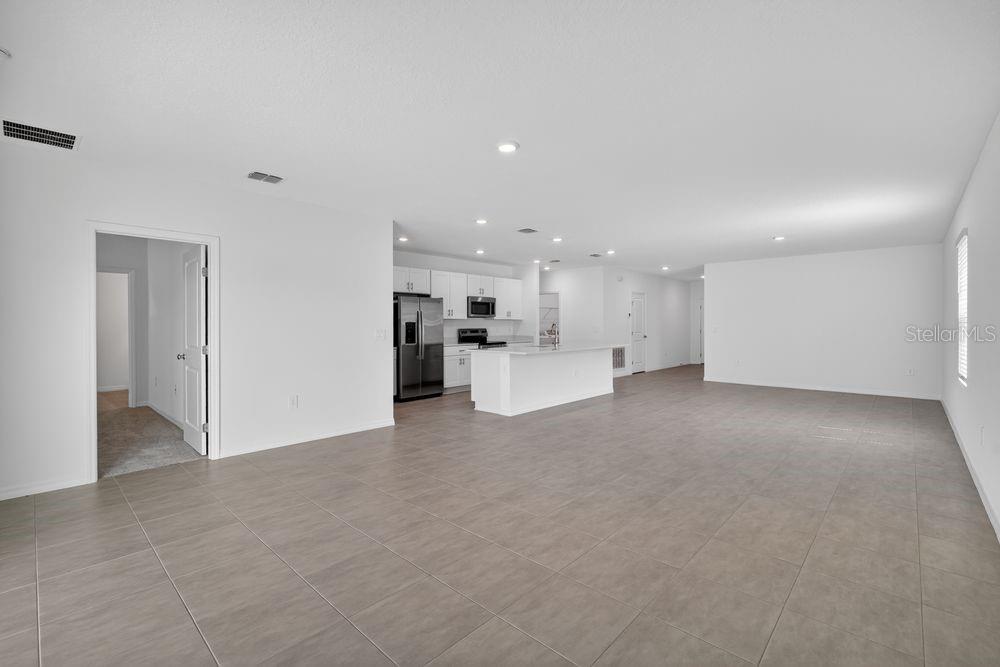 13643 TROPICAL BREEZE WAY