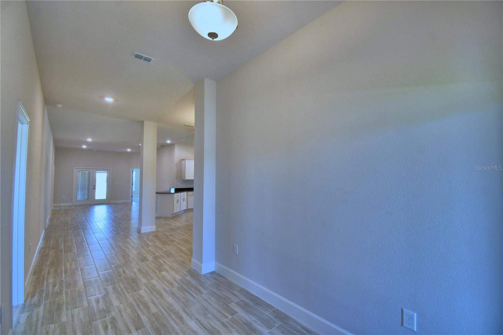 5120 VILLA CREST WAY