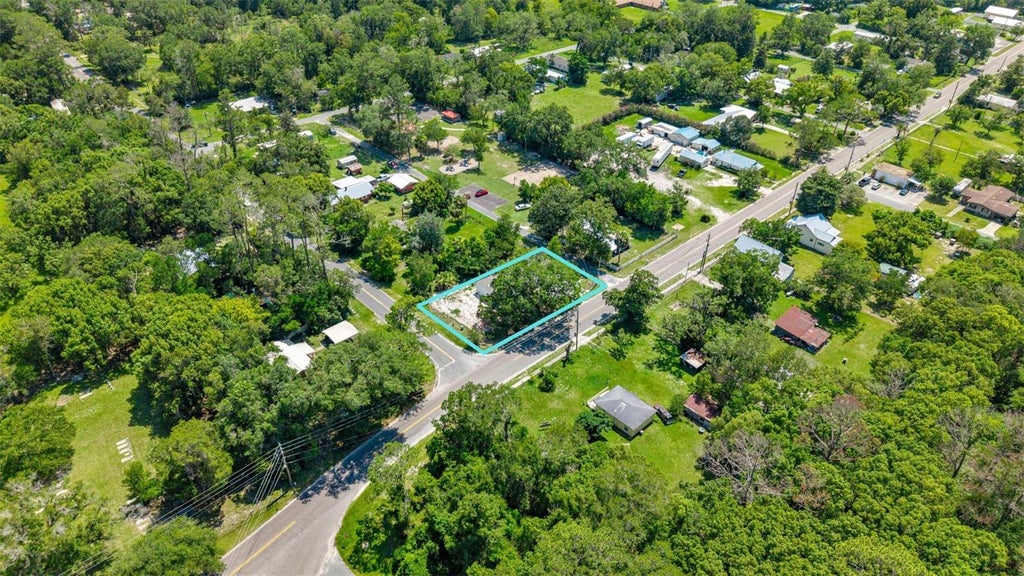 Photo of 10530 Prospect Avenue, Hampton, FL 32044 (MLS # OM728289)