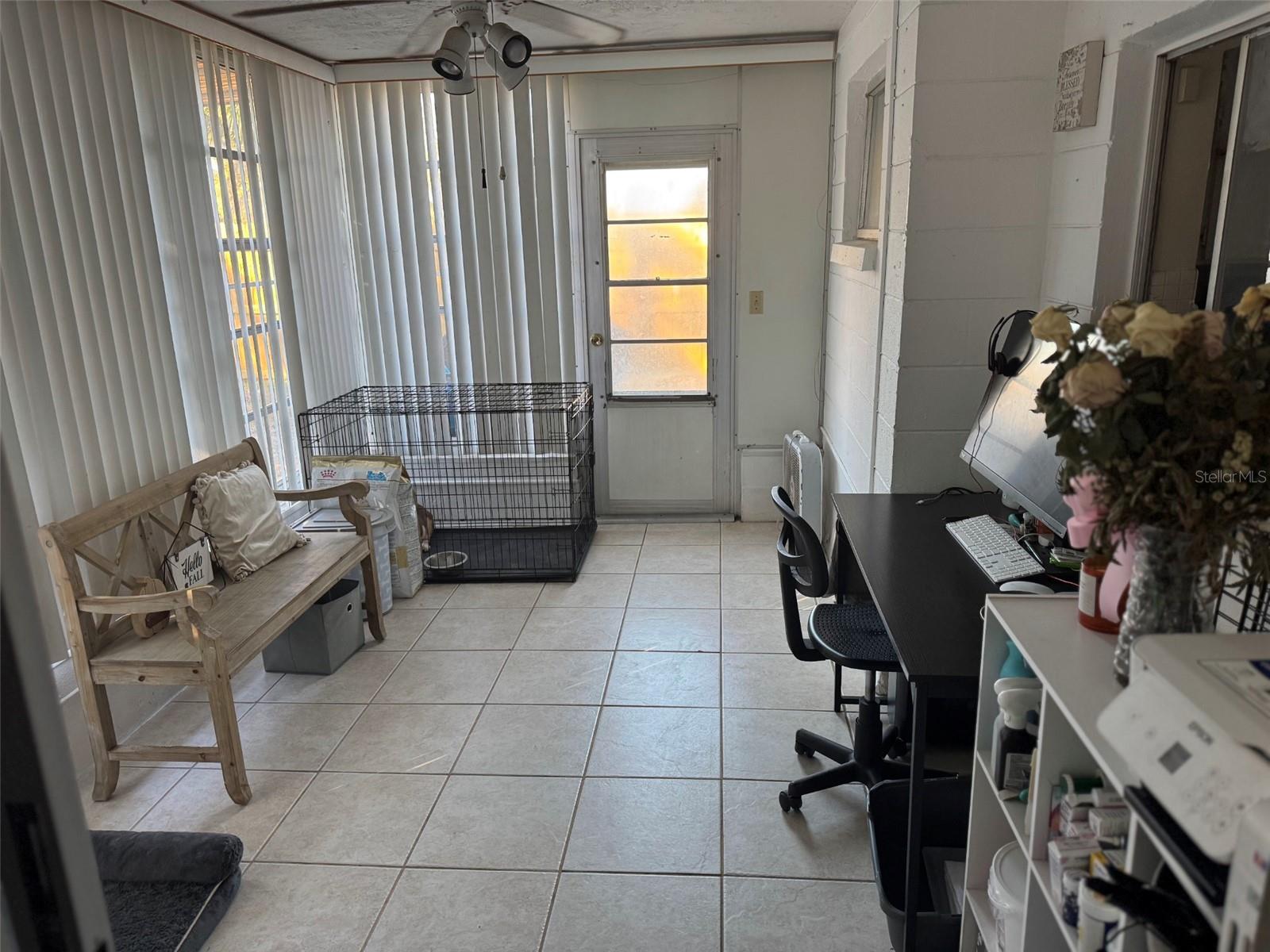 BEACON SQUARE - Residential Lease