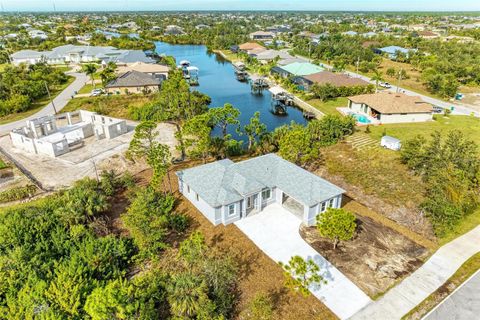 A home in PORT CHARLOTTE