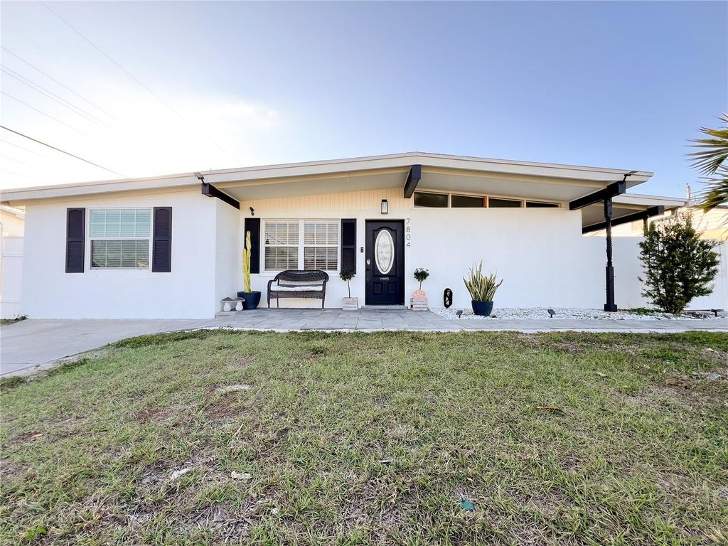 Photo of 7804 N Jamaica Street, Tampa, FL 33614 (MLS # O6369911)