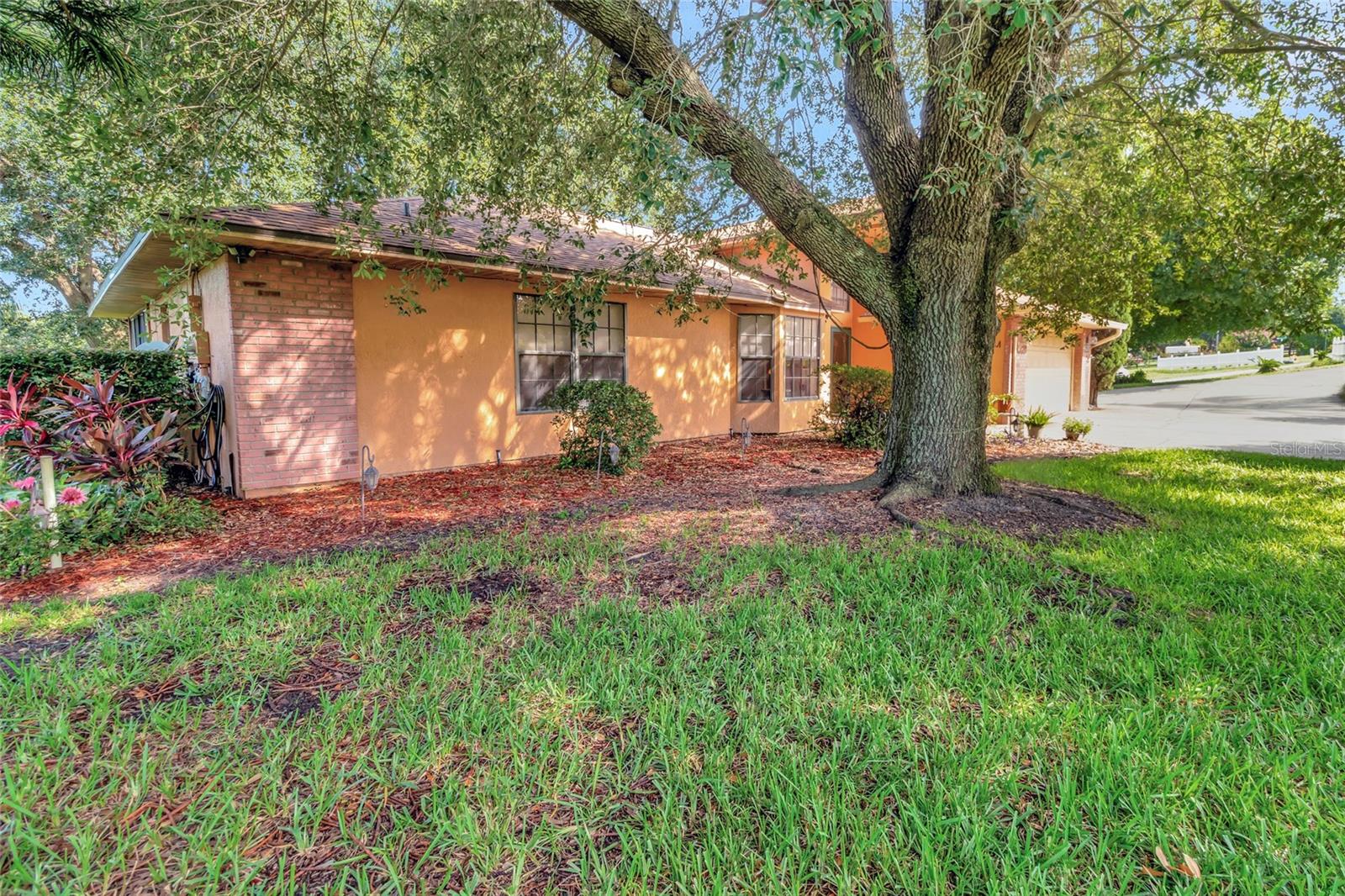 9835 LAKESHORE DRIVE