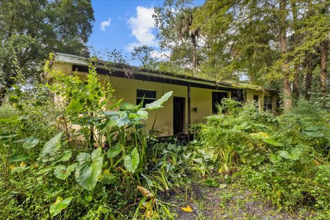 Photo of 1220 NE 342nd Trail, Okeechobee, FL 34972 (MLS # A4668200)