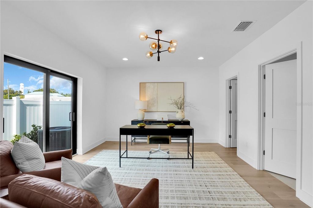 Photo of 3002 W Platt St #10, Tampa, FL 33609 (MLS # TB8453247)