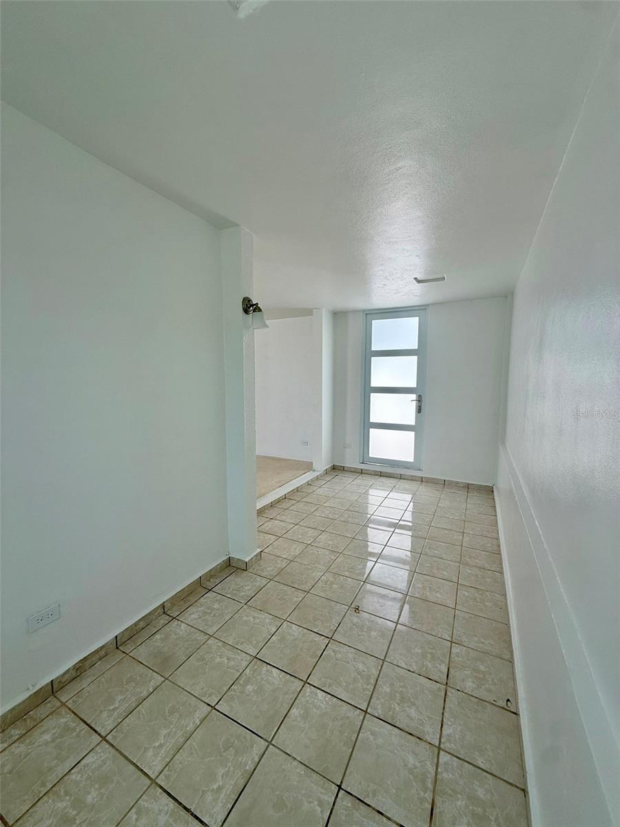 85 CALLE 80-13