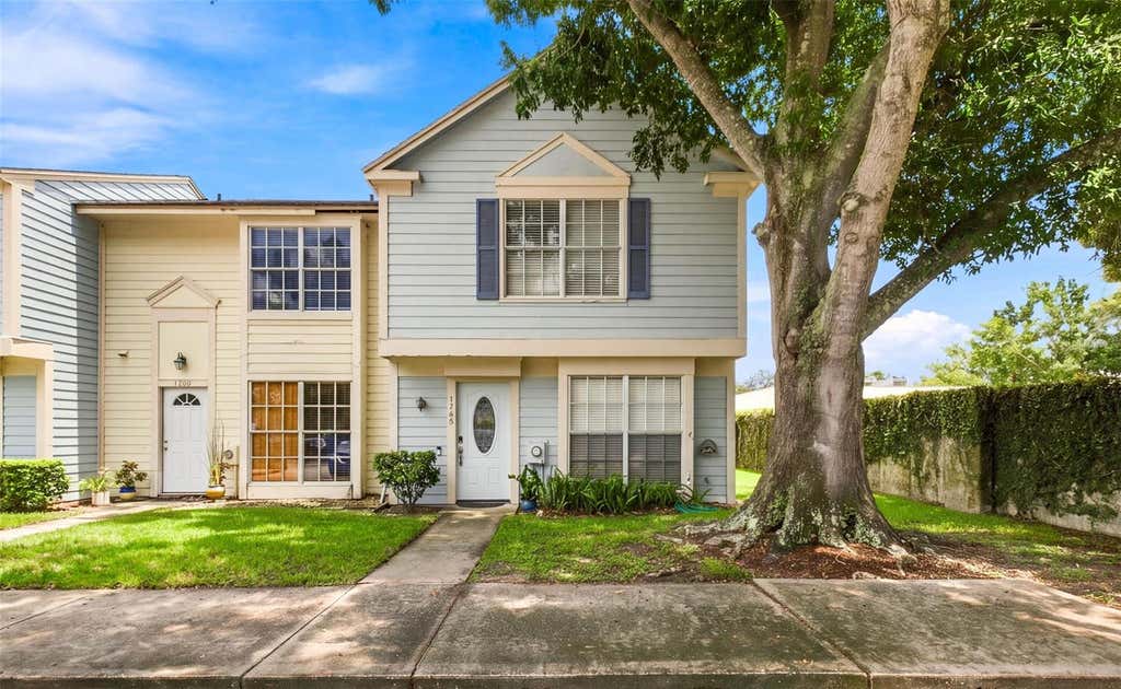 Photo of 1760 Mill Run Circle, Tampa, FL 33613 (MLS # TB8536303)