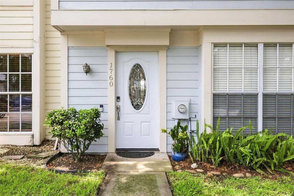 Photo of 1760 Mill Run Circle, Tampa, FL 33613 (MLS # TB8536303)