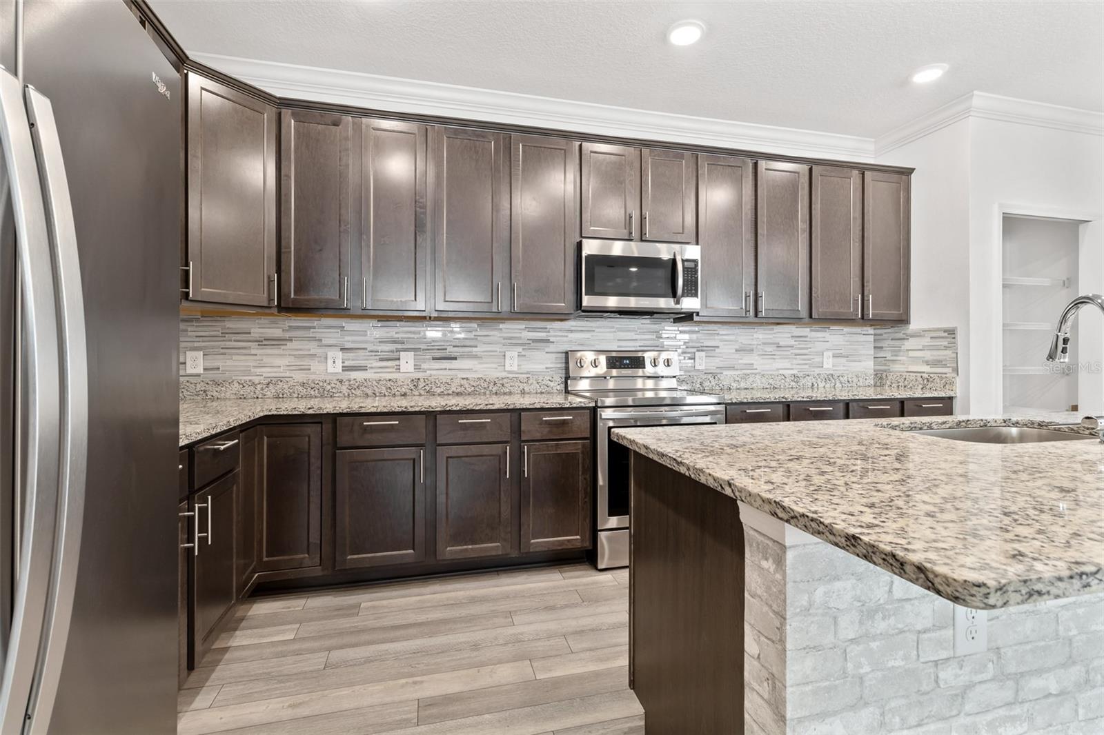 OAK PARK PH 1 PB 36 PG 78 - Residential