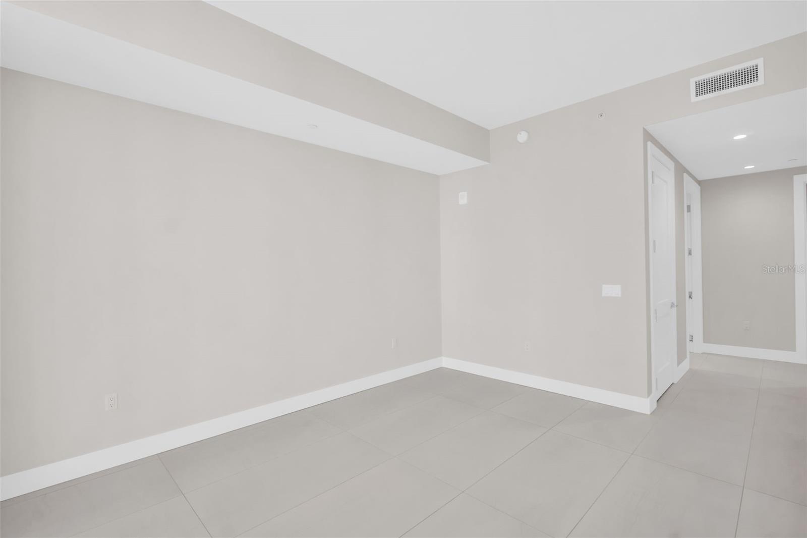 ART HOUSE CONDOMINIUM UNIT 1104 - Residential