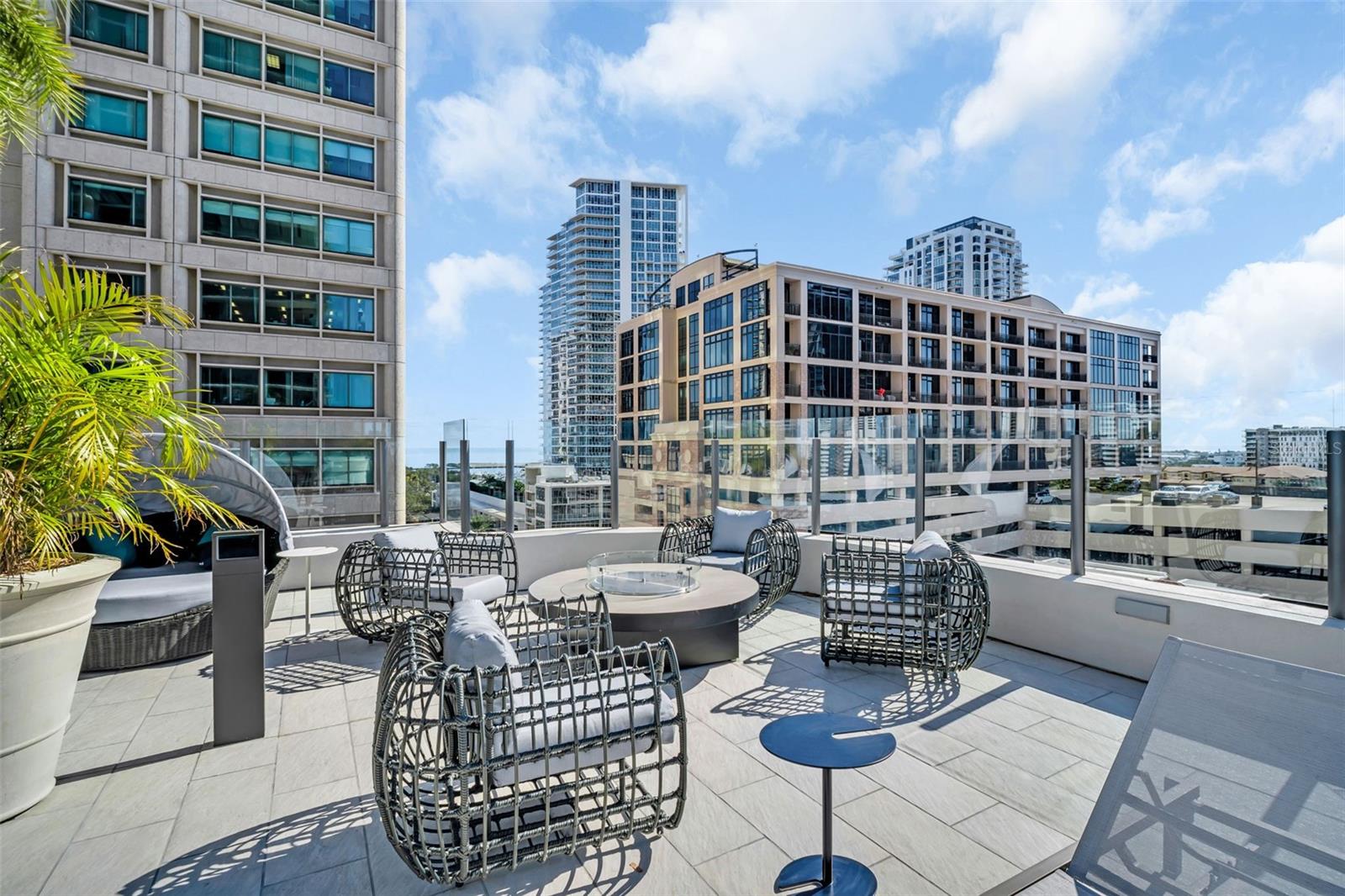 ART HOUSE CONDOMINIUM UNIT 1104 - Residential