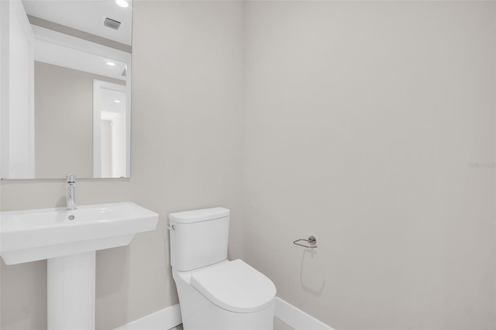 ART HOUSE CONDOMINIUM UNIT 1104 - Residential