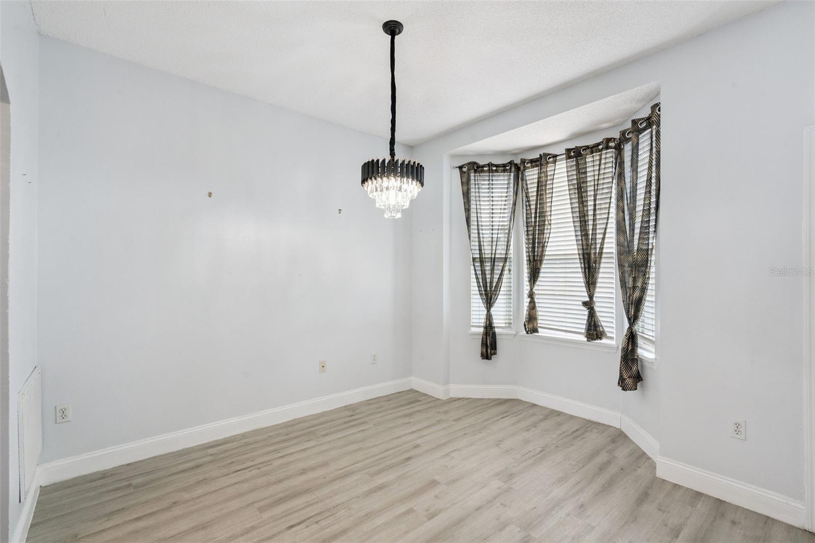 PEBBLE POINTE UNIT 3B - Residential