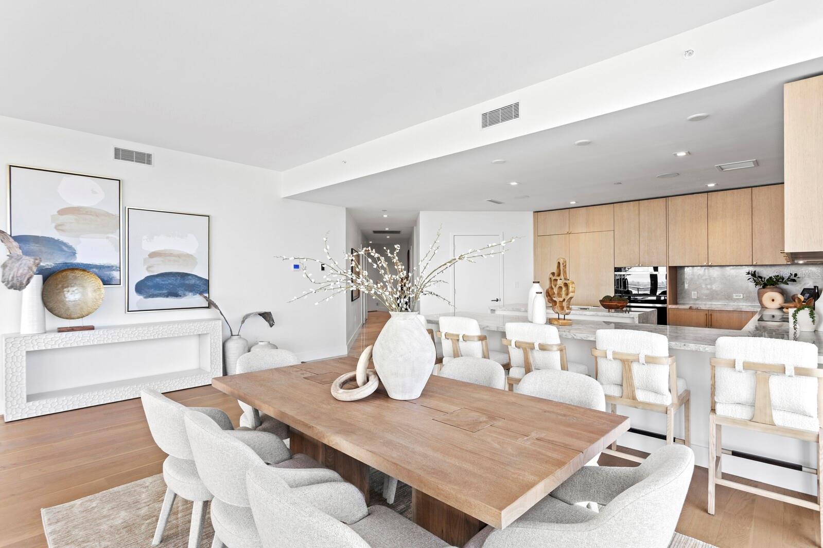 2912 SANTIAGO STREET 1201