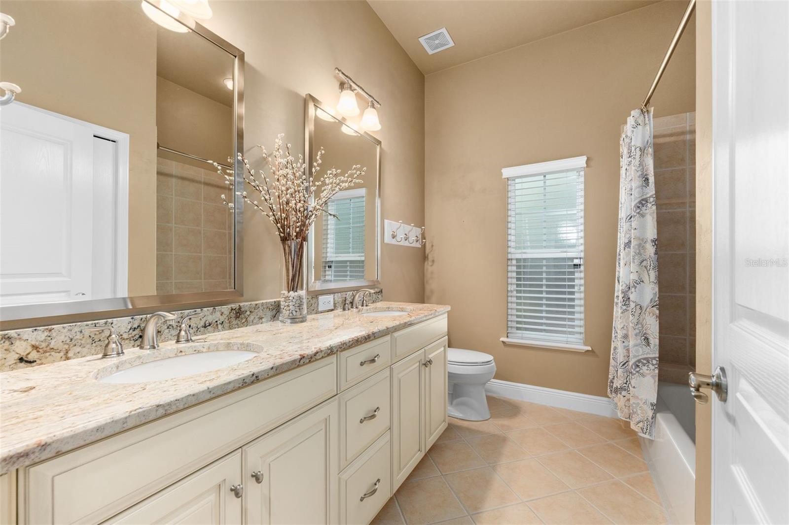 TURNBERRY LAKE PH 2 - Residential