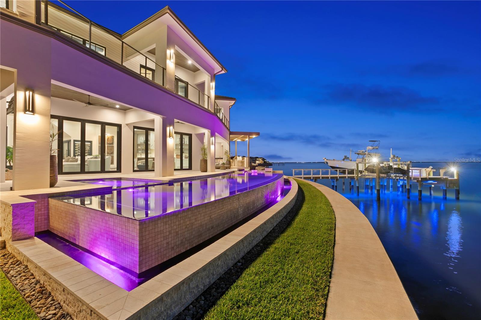 VENETIAN ISLES - Residential