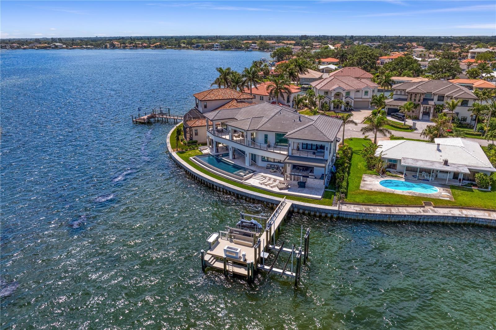 VENETIAN ISLES - Residential