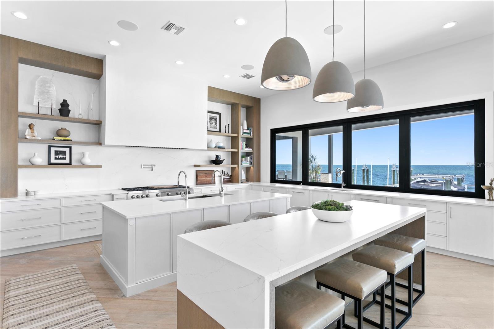 VENETIAN ISLES - Residential