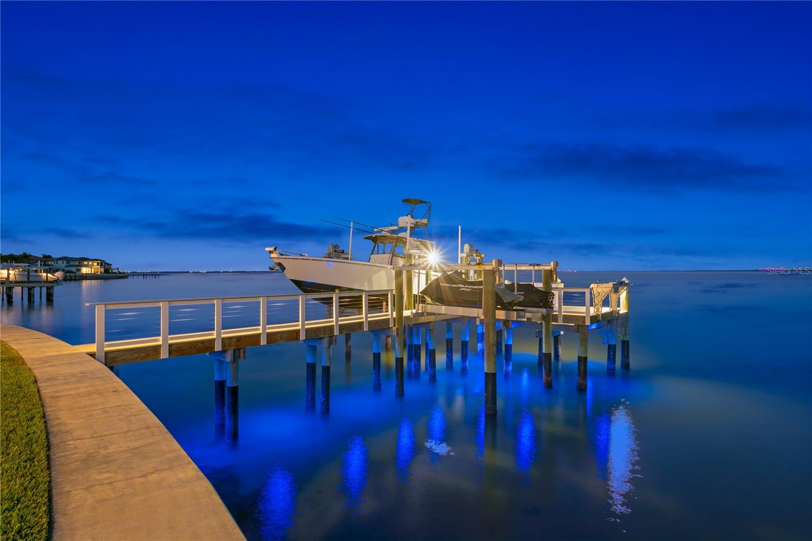 VENETIAN ISLES - Residential