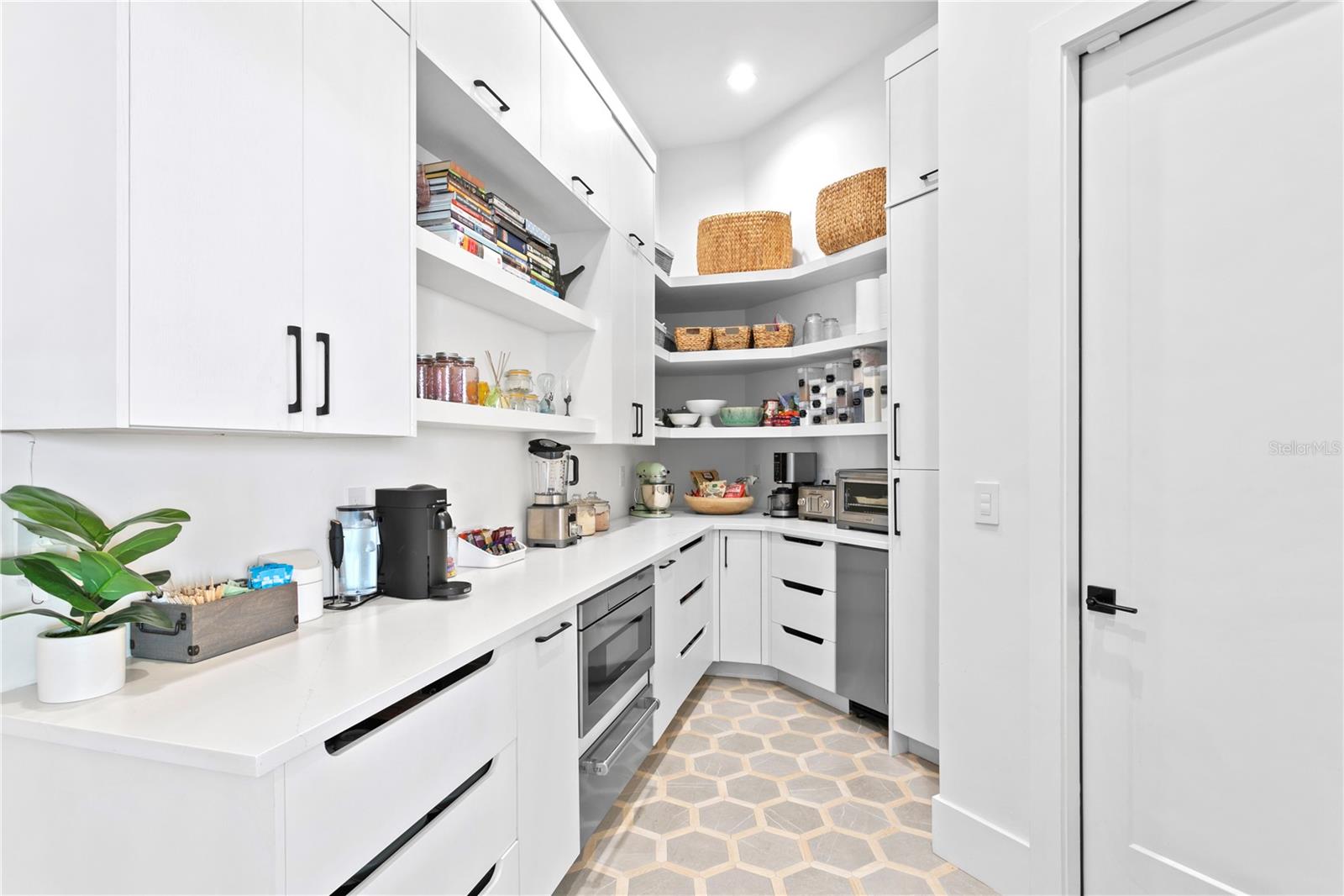 VENETIAN ISLES - Residential