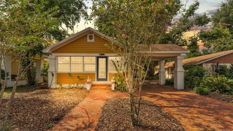 A home in LAKELAND